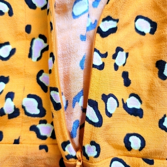 Topshop Leopard Animal Print Button Yellow Orange Size 4. - Picture 8 of 13